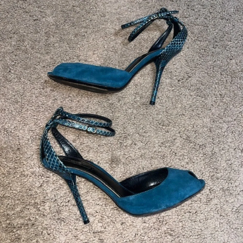 Dolce & Gabbana‎ Snakeskin Ankle Strap Peep Toe Stiletto High Heel Pump Teal 40